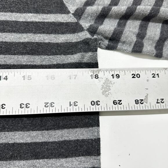 Y2K GUESS Sweater Women Size M Gray Striped Cotton Preppy V Neck Long Sleeve - Picture 6 of 8